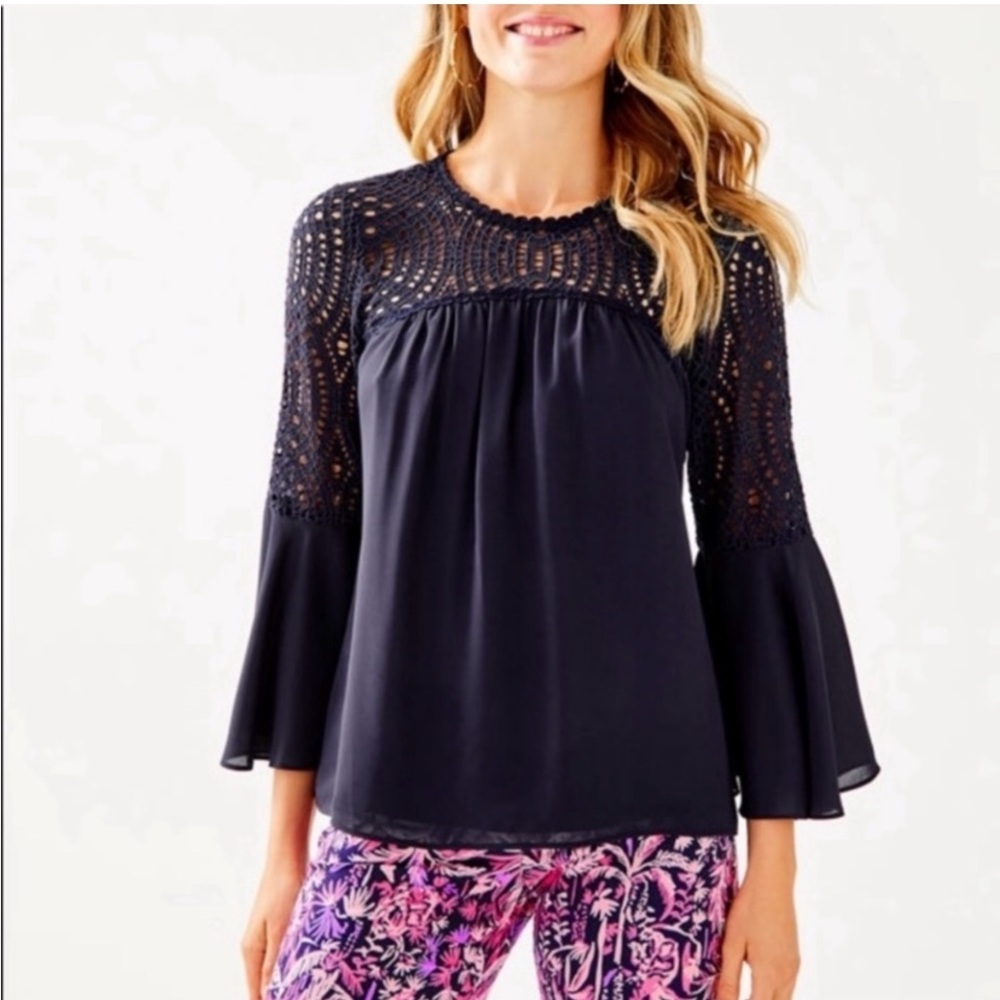 LILLY PULITZER AMENNA TRUE NAVY FLOUNCE TOP, Sz 10 •NWOT•